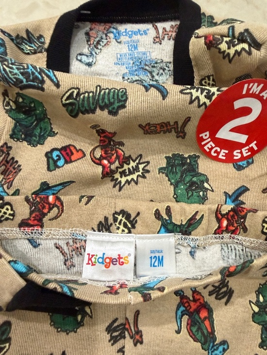 Beige Dino & Monster Print Kids Pajama Set with Black Trim 12M NWOT - Picture 6 of 6